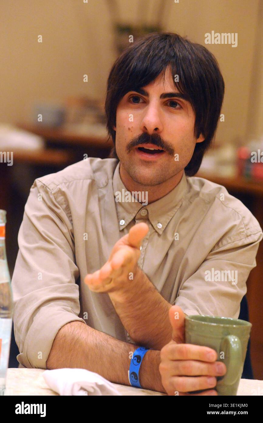 L'attore Jason Schwartzman durante un'intervista, Austin, Texas, 13 agosto 2010. (Foto di John Anderson/The Austin Chronicle) Foto Stock