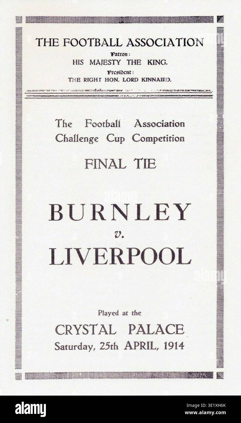La finale di fa Cup 1914 si è giocata il 25 aprile 1914 al Crystal Palace di Londra tra il Burnley Football Club e il Liverpool Football Club, con Burnley che ha vinto 1-0. La stampa fotografica storica riporta il programma ufficiale emesso per la partita finale della Football Association Challenge Cup. Foto Stock
