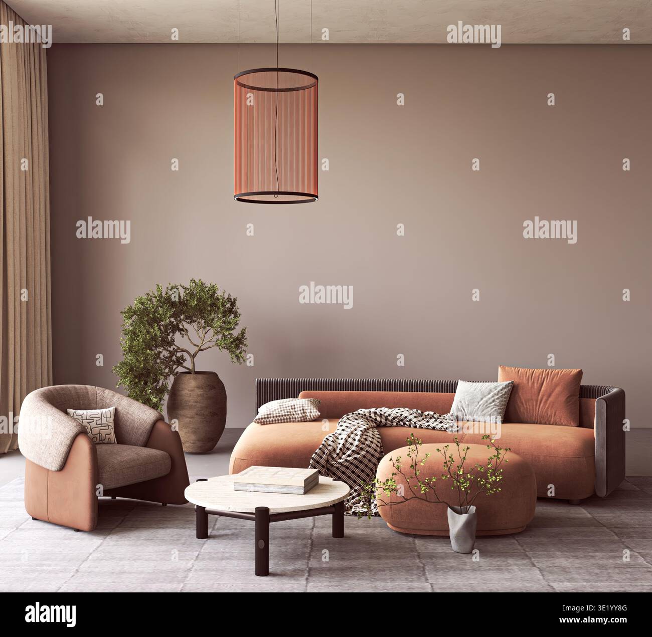 Interni moderni con divano in terracotta e lampada a sospensione cilindrica Foto Stock