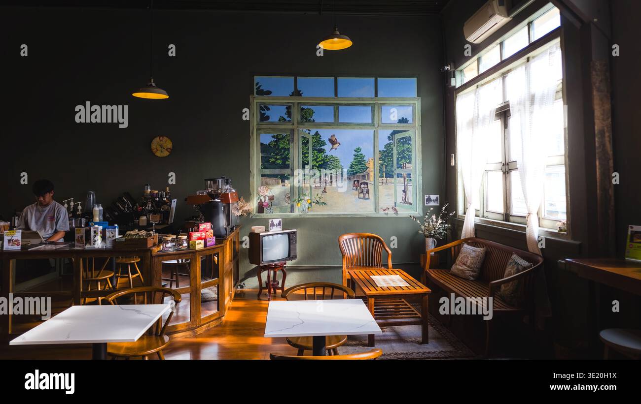Interni unici di una caffetteria in Thailandia Foto Stock