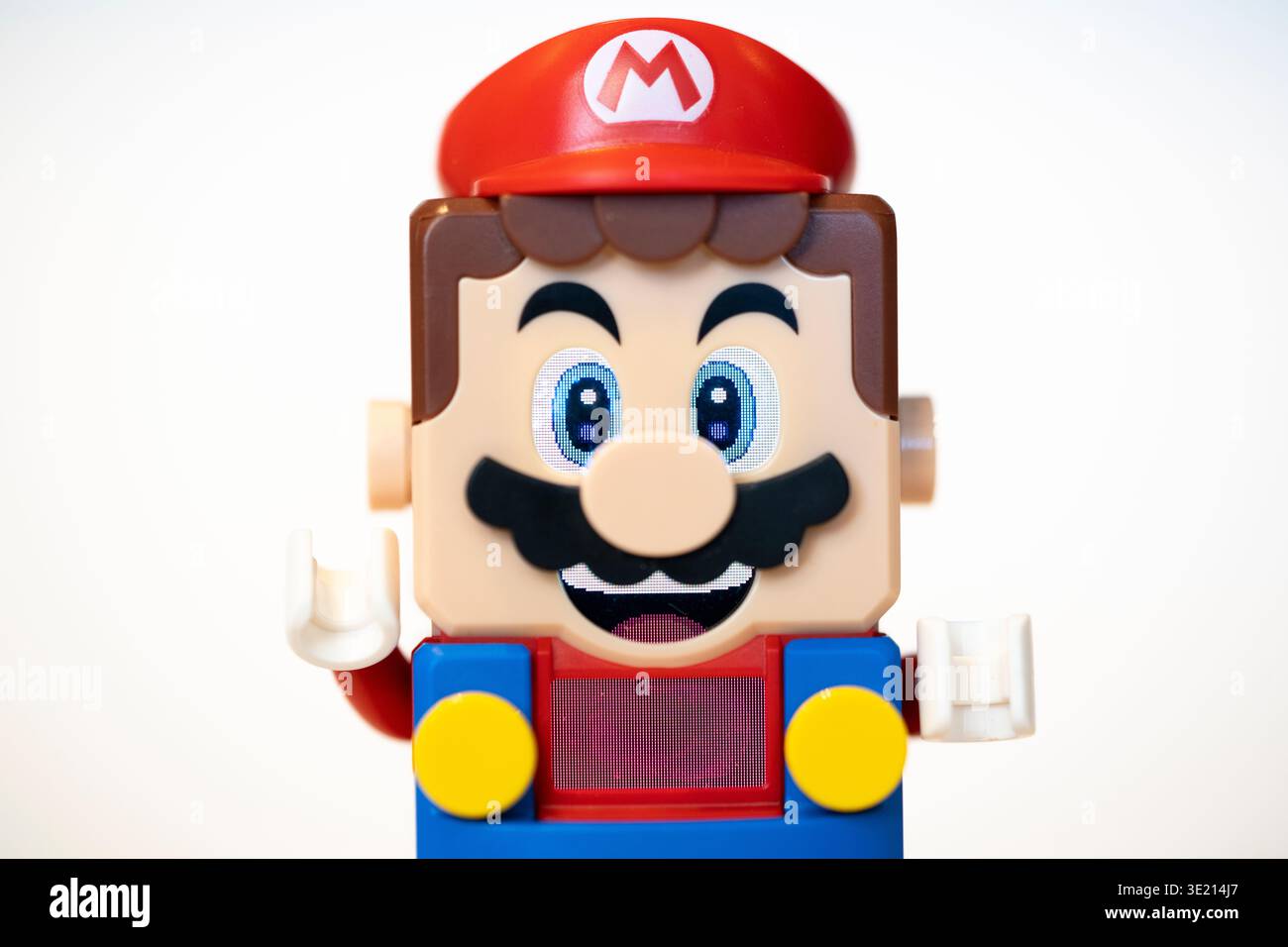 Statuetta interattiva LEGO / Nintendo Super Mario 2020 Foto Stock