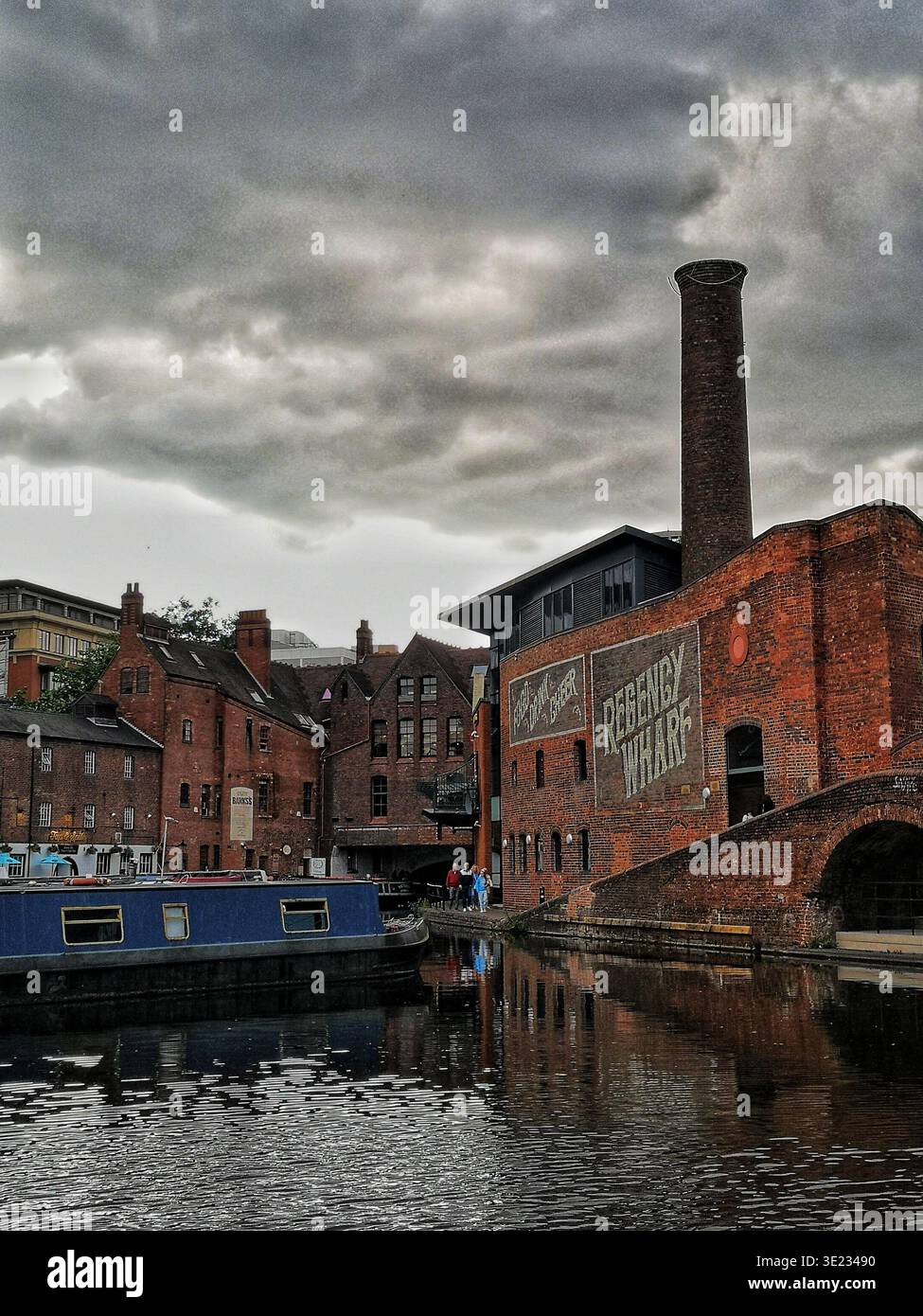 Regency Wharf presso gas Street Basin nel centro di Birmingham - Immagine stock catturata con smartphone