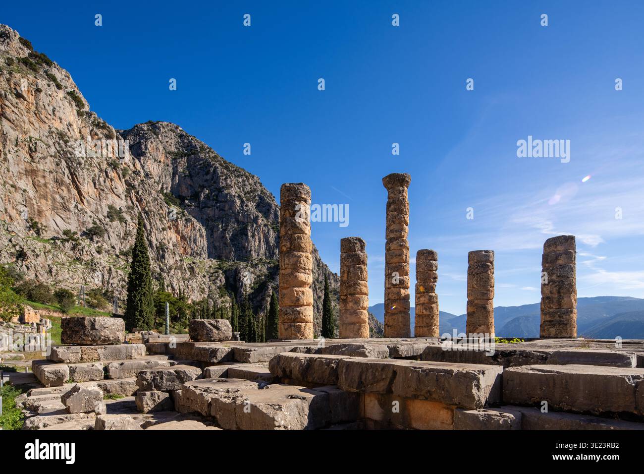 Sito archeologico di Delfi, santuario di Apollo e principale centro oracolo dell'antica Grecia - 14 novembre 2025 Foto Stock