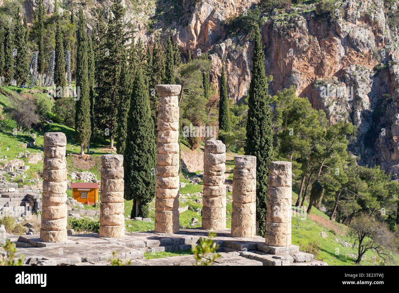 Sito archeologico di Delfi, santuario di Apollo e principale centro oracolo dell'antica Grecia - 14 novembre 2025 Foto Stock
