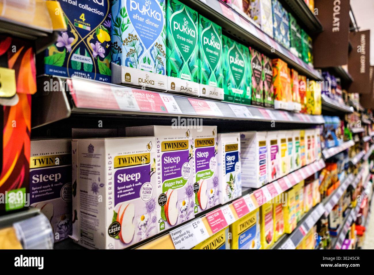 Londra Regno Unito 18 marzo 2026, Selezione di Twinings e Pukka Herbal Tea Bags Foto Stock