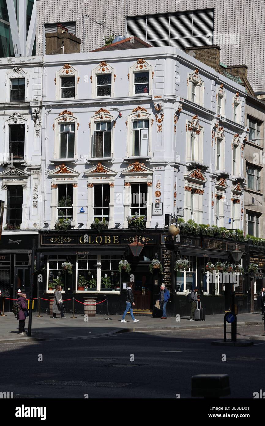 The Globe pub, 83 Moorgate, City of London Foto Stock