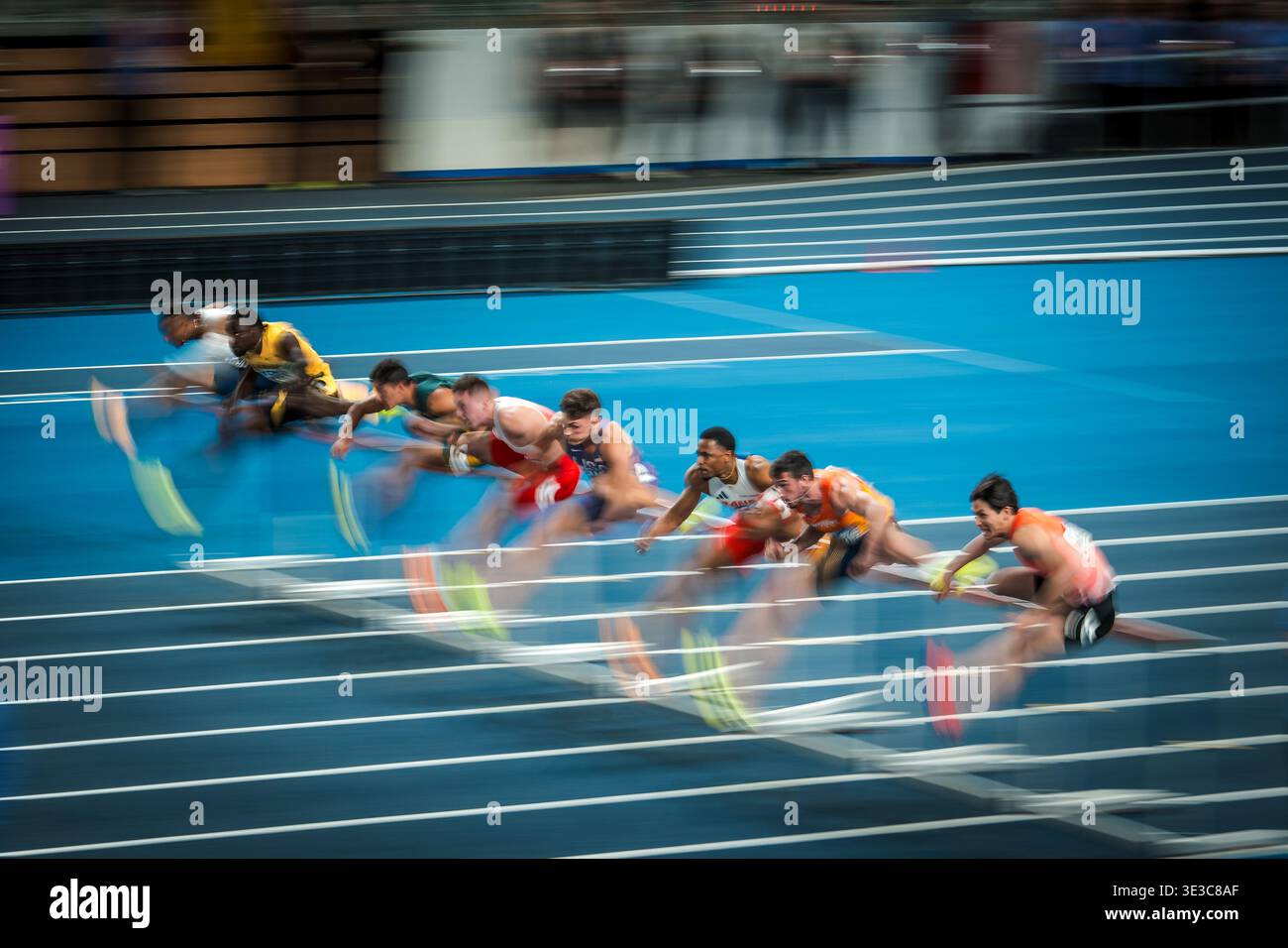 KUJAWY POMORZE, POLONIA - 21 MARZO: Ultimo ostacolo nella finale dei 60 m ostacoli maschili, dal basso verso l'alto: Shusei Nomoto (JPN), Enrique Llopis (ESP), Wilhem Belocian (fra), Trey Cunningham (USA), Jakub Szymanski (POL), Franco le Roux (RSA), Demario Prince (JAM), Lorenzo Ndele Simorska al 21 marzo 26 ai Campionati mondiali di Pomawy Injorelli di Kujorska, al Kujorze, al 21 marzo 2026. Foto Stock