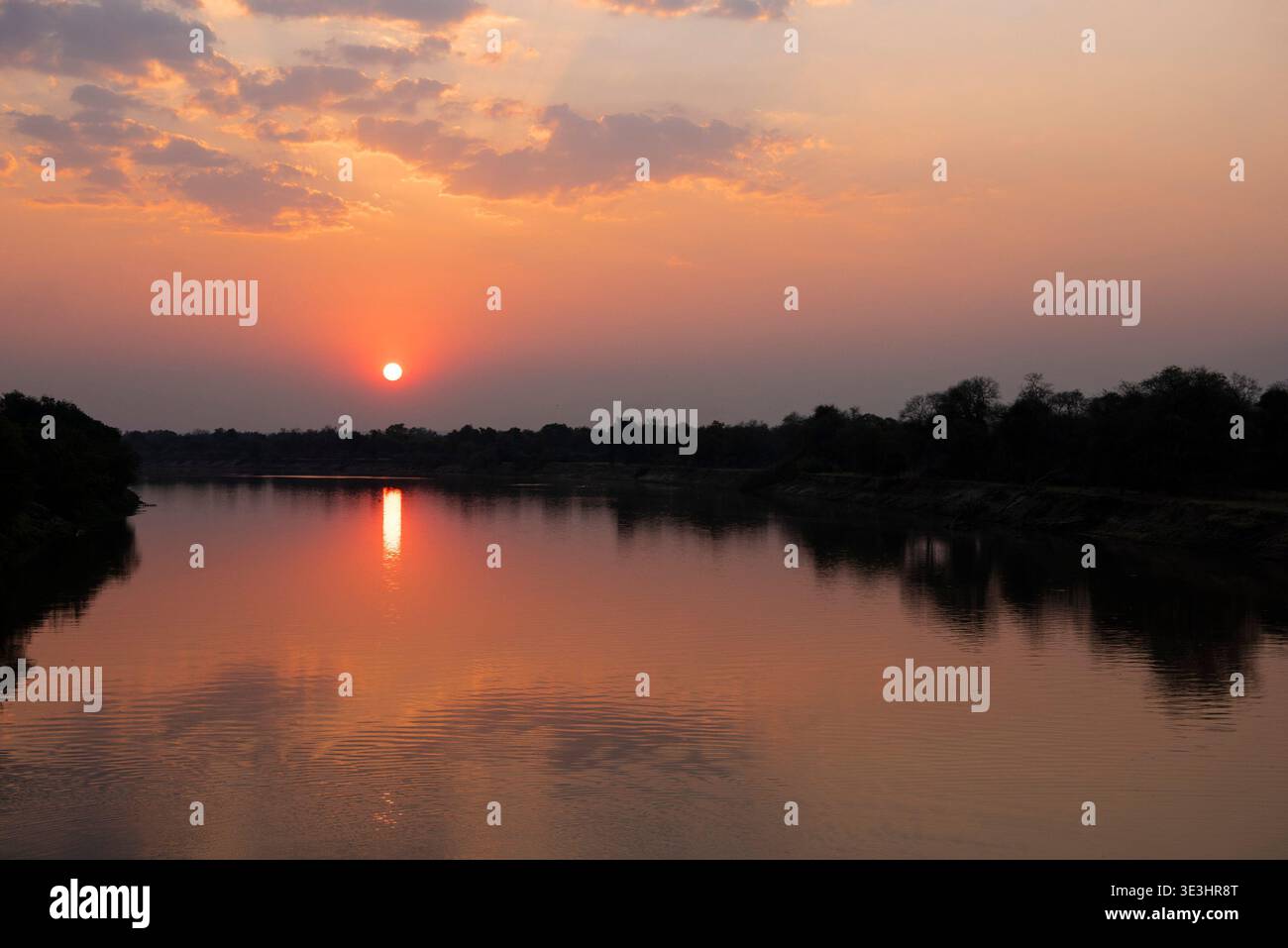 Tramonto sul fiume Luangwa, South Luangwa National Park, Zambia Foto Stock