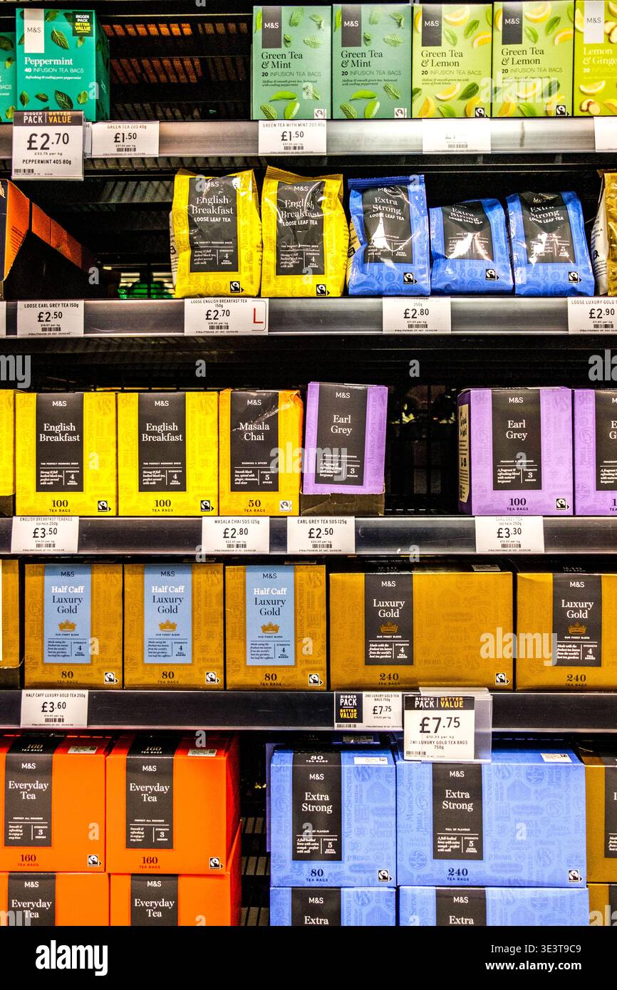 Londra Regno Unito 24 marzo 2026, Selezione di popolari scatole di foglie e bustine di tè del supermercato Foto Stock
