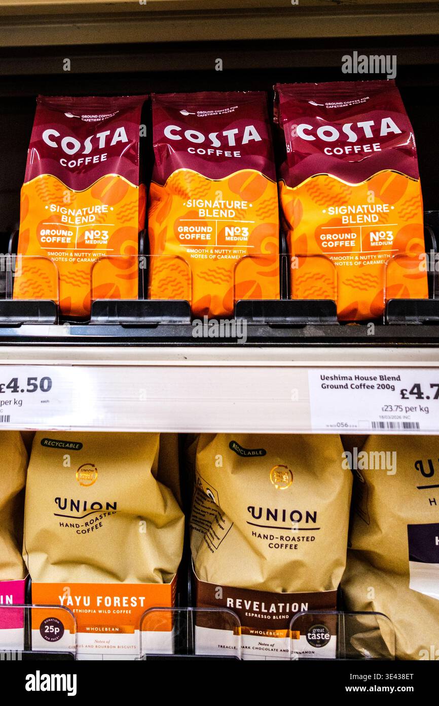 Londra Regno Unito marzo 25 2026, Supermarket display of Costa and Union Ground Coffee Foto Stock