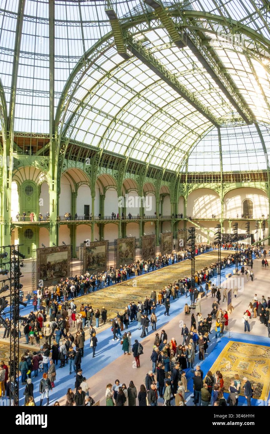 Francia, Parigi, Grand Palais, il Tesoro riscoperto del Re Sole, mostra di tappeti monumentali commissionata da Luigi XIV per la grande Galerie del Louvre, 1° febbraio 8, 2026 Foto Stock