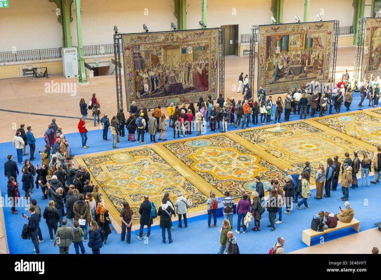 Francia, Parigi, Grand Palais, il Tesoro riscoperto del Re Sole, mostra di tappeti monumentali commissionata da Luigi XIV per la grande Galerie del Louvre, 1° febbraio 8, 2026 Foto Stock