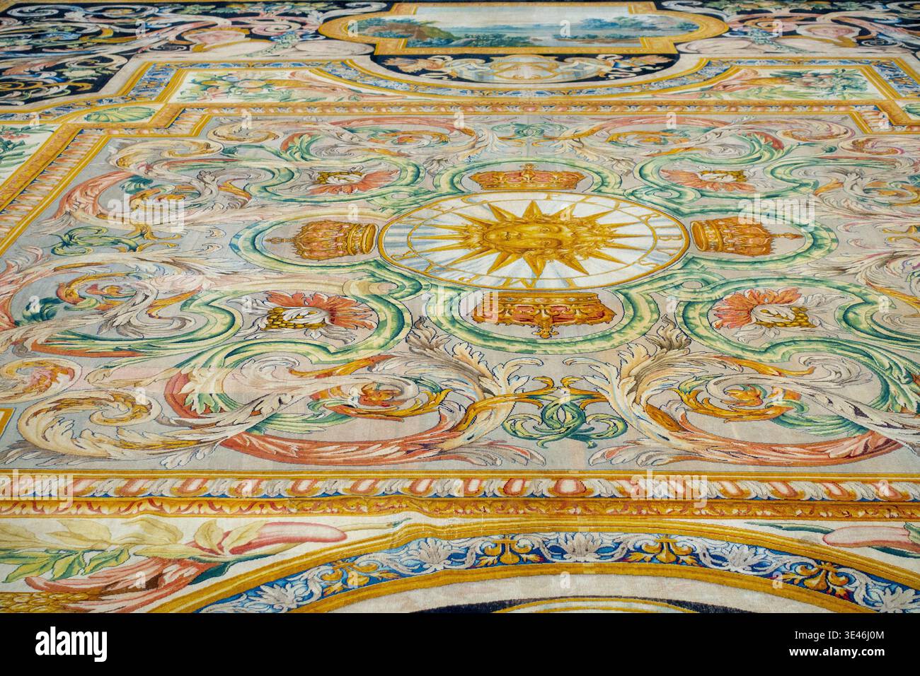 Francia, Parigi, Grand Palais, il Tesoro riscoperto del Re Sole, mostra di tappeti monumentali commissionata da Luigi XIV per la grande Galerie del Louvre, 1° febbraio 8, 2026 Foto Stock