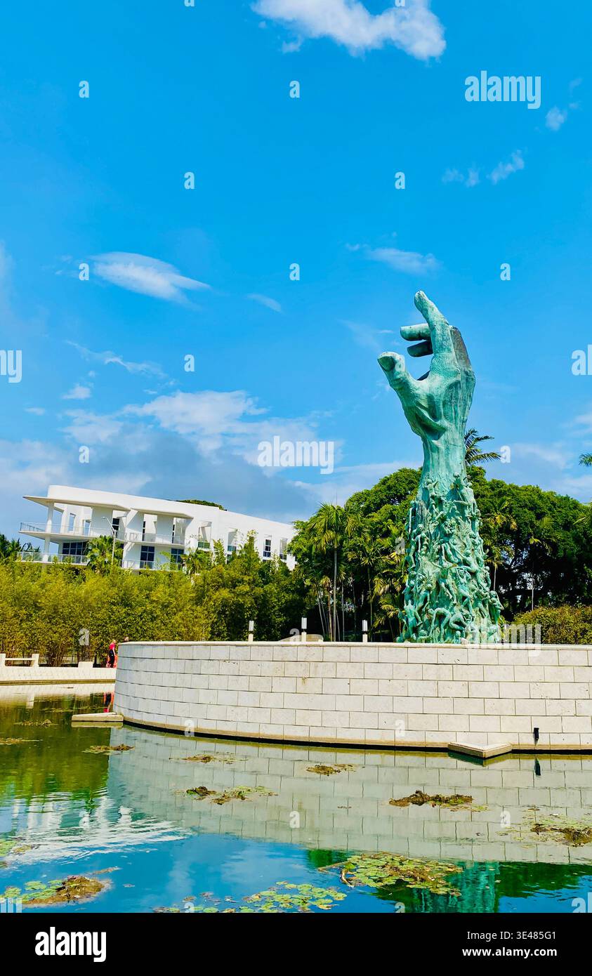 Museo dell'Olocausto di Miami Beach, Florida, USA, Ken Treister scultore di "amore e angoscia". Foto Stock