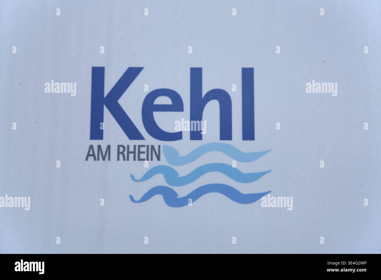 Logo Kehl am Rathaus, nome proprio, iscrizione, simbolo, acqua e onde, Reno, Ortenau, Baden-Wuerttemberg, Germania Foto Stock
