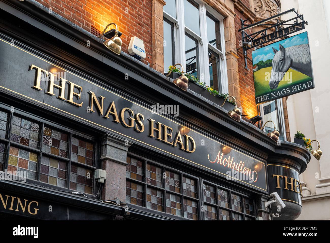L'esterno del pub Nag's Head di Covent Garden, Londra, Regno Unito Foto Stock