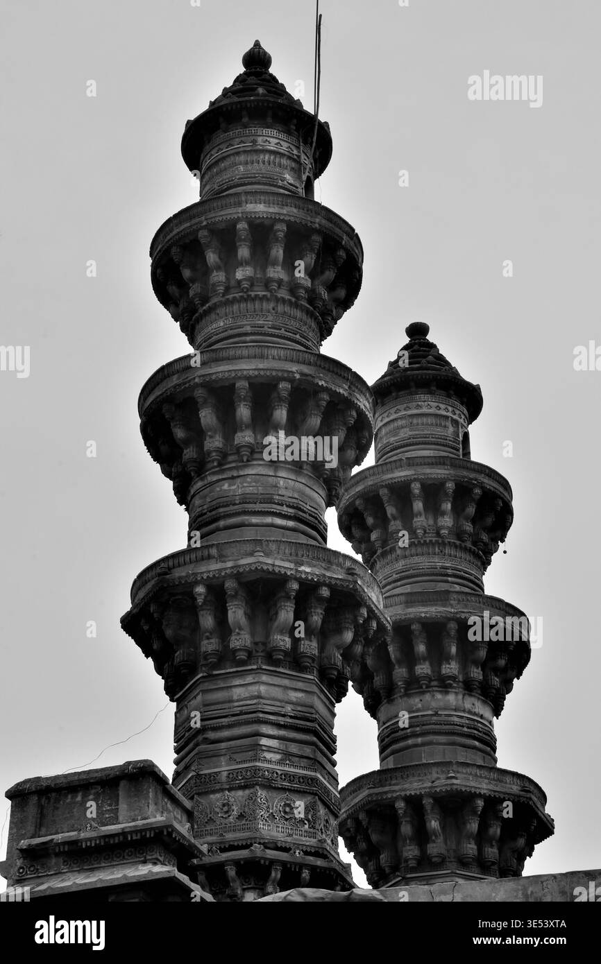 La Jhulta minor o la Moschea Sidi Bashir, è un'ex moschea sufi, situata ad Ahmedabad, Gujarat, India Foto Stock