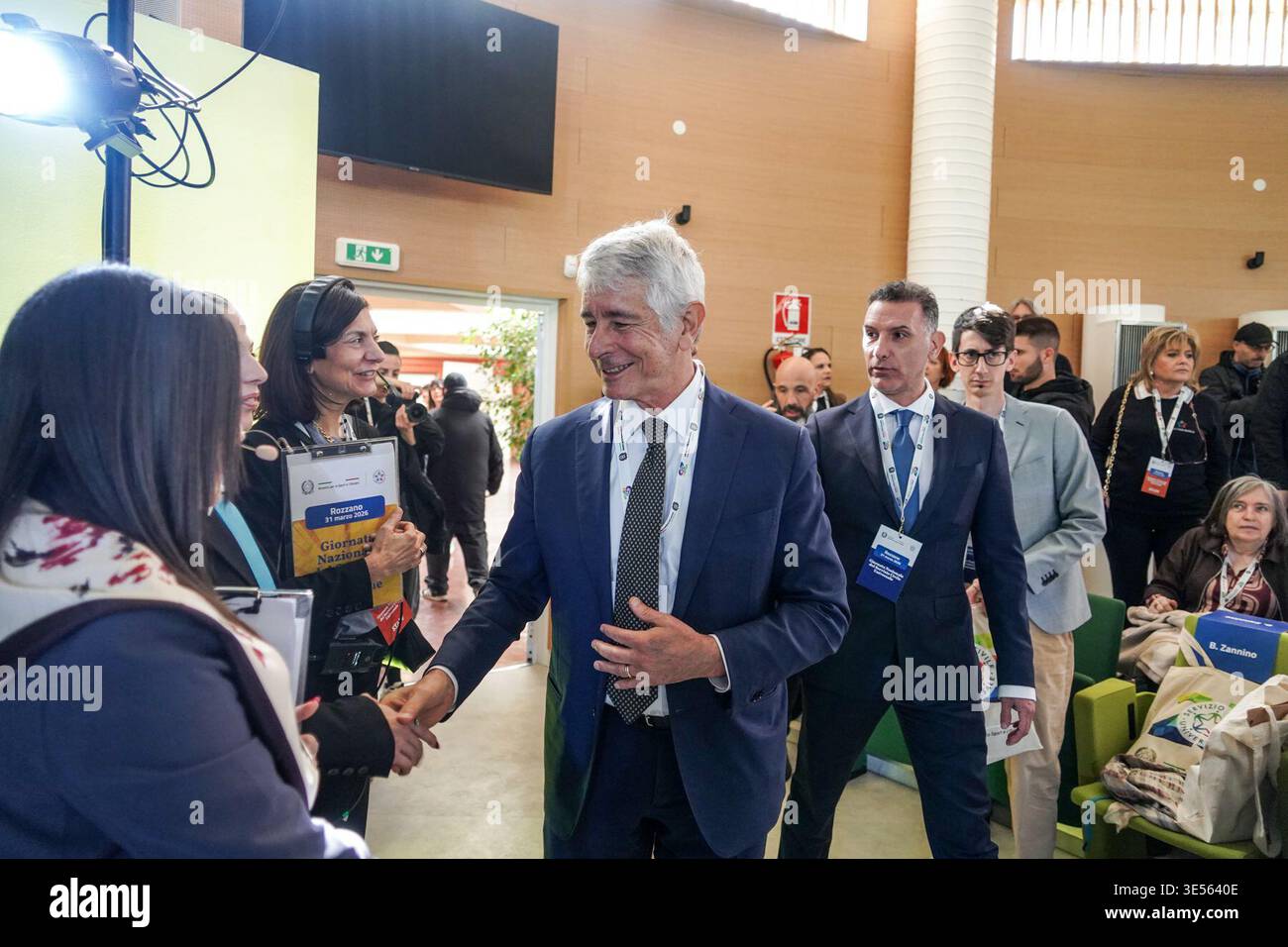 Rozzano, Italia. 31 marzo 2026. ROZZANO (MILANO) - il Ministro dello Sport e della Gioventù, Andrea Abodi, alla celebrazione a Rozzano (mi) della giornata nazionale per il 25° anniversario del servizio civile universale. Marzo 31 credito: Agenzia fotografica indipendente/Alamy Live News Foto Stock