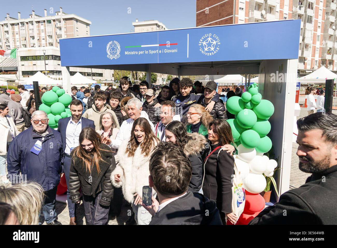 Rozzano, Italia. 31 marzo 2026. ROZZANO (MILANO) - il Ministro dello Sport e della Gioventù, Andrea Abodi, alla celebrazione a Rozzano (mi) della giornata nazionale per il 25° anniversario del servizio civile universale. Marzo 31 credito: Agenzia fotografica indipendente/Alamy Live News Foto Stock