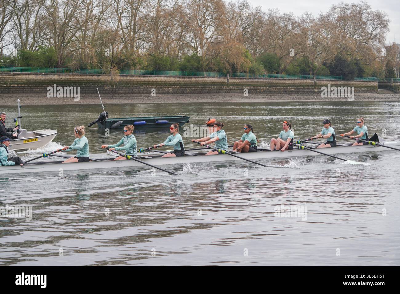 1 aprile 2026 Cambridge University Women's Crew training per la 80a Women's Boat Race Foto Stock