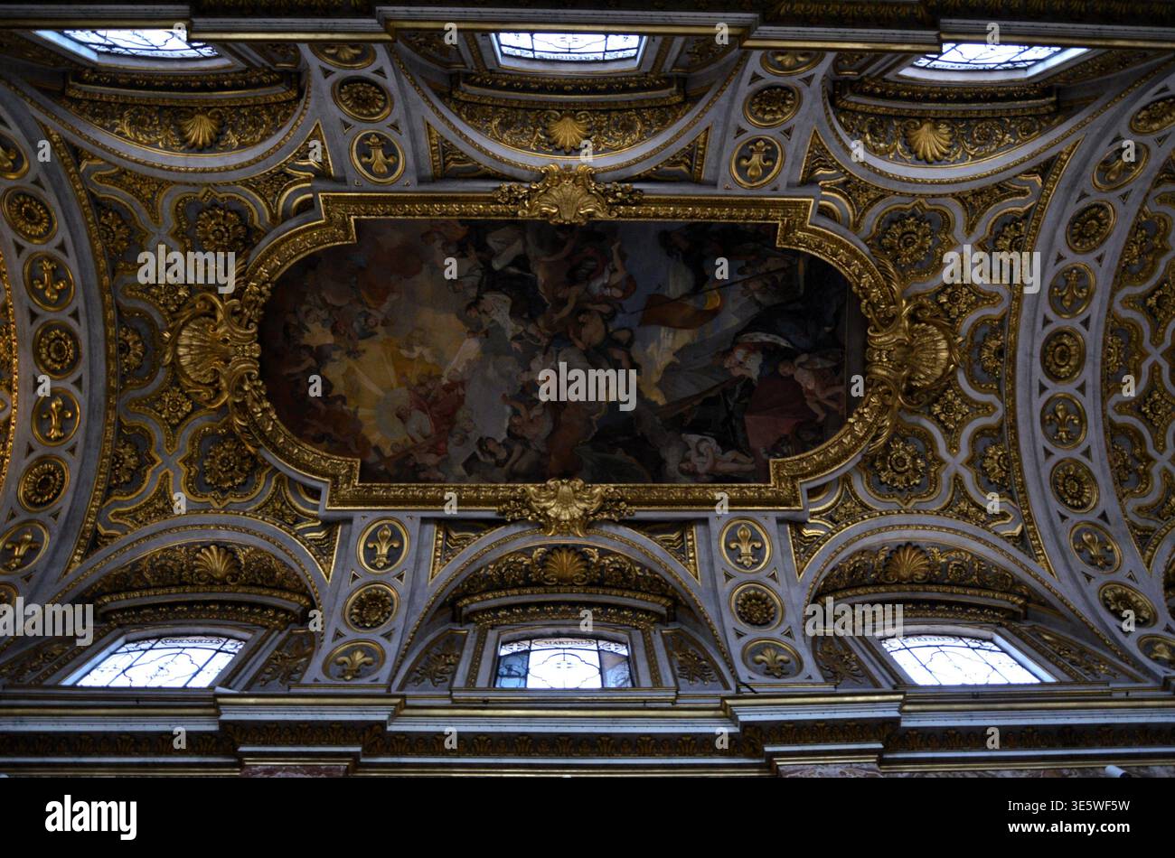 Roma, Italia 09.02.2019: Affresco a soffitto, Chiesa di San Luigi dei francesi o Chiesa di San Luigi dei francesi Foto Stock