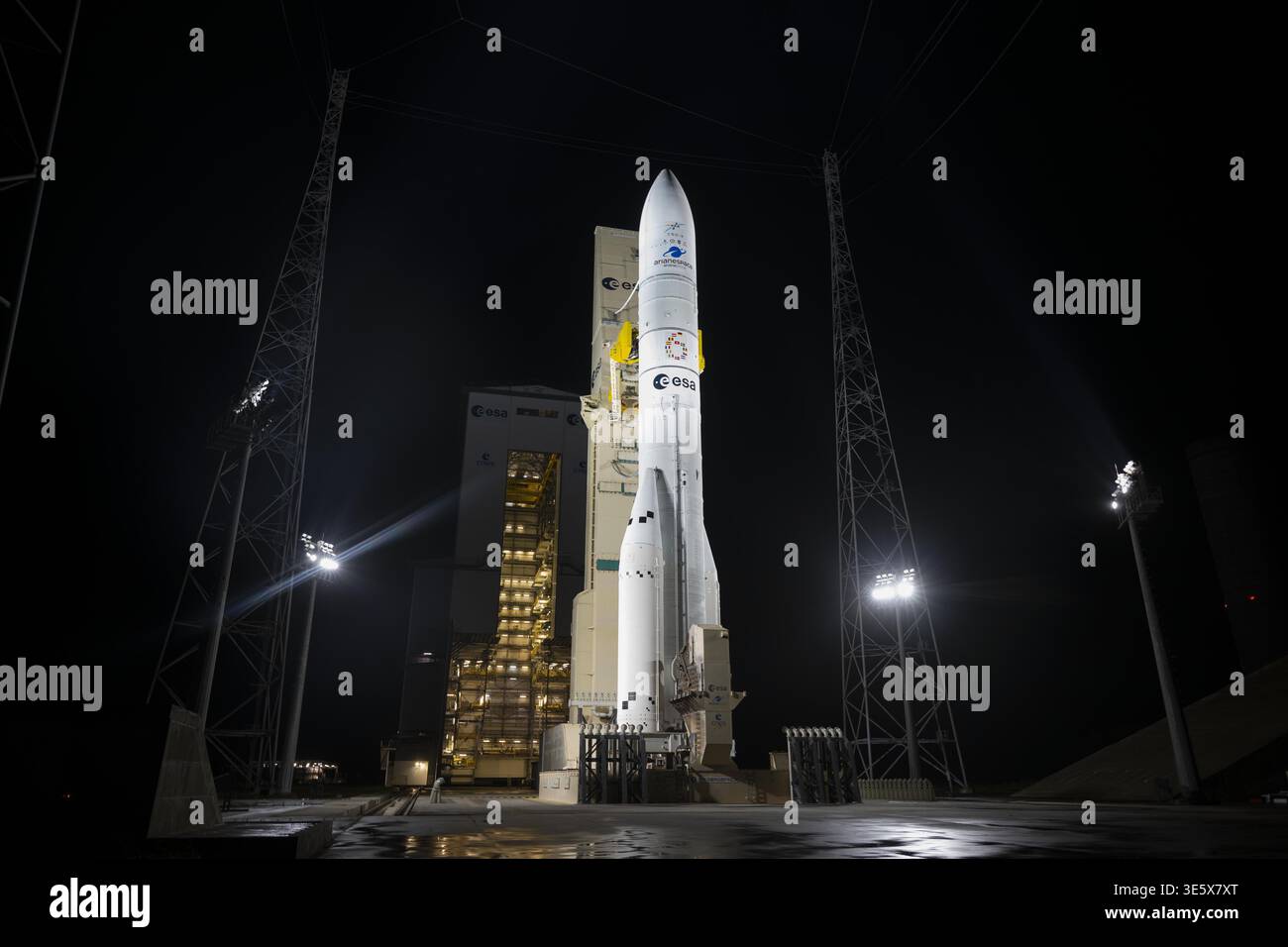 Il volo Ariane 6 VA263 è pronto per il lancio presso il complesso di lancio ELA-4 presso lo Spaceport europeo di Kourou, nella Guyana francese, il 3 marzo 2025. © ESA - S. Corvaja Foto Stock