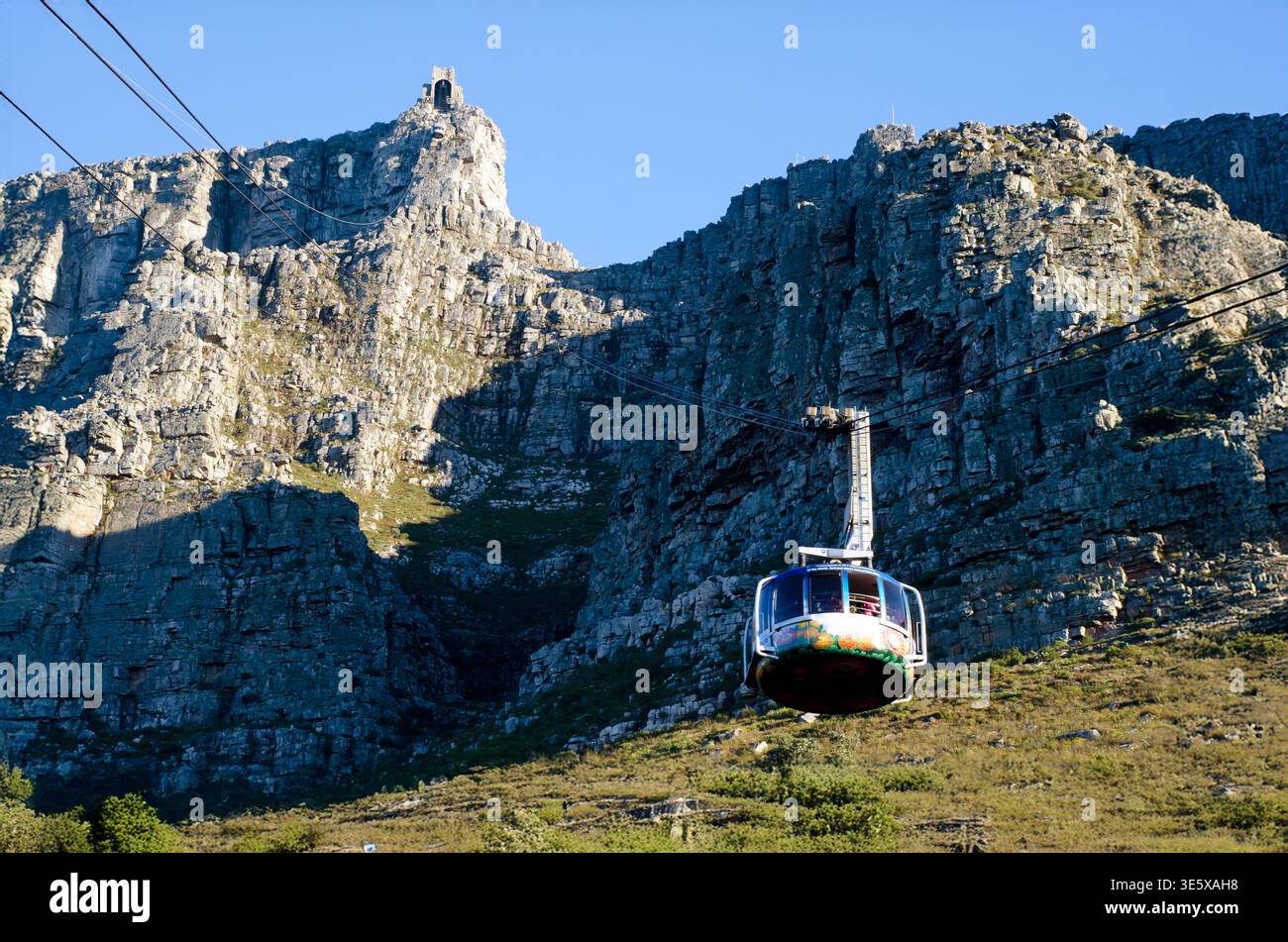 Funivia fino alla cima di Table Mountain in Sudafrica Foto Stock