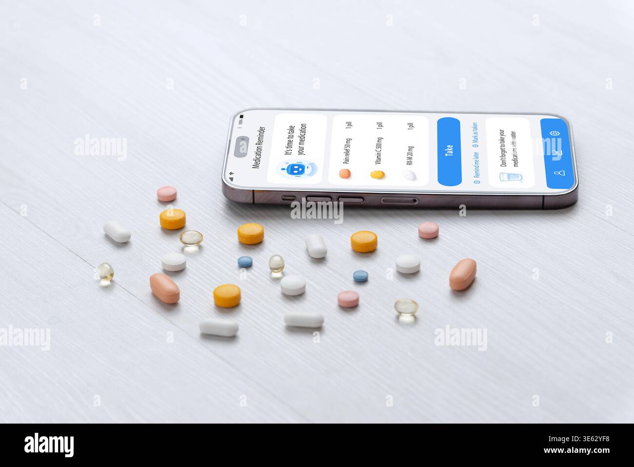 Smartphone con interfaccia promemoria farmaci e pillole, sanità digitale e concetto di salute mobile Foto Stock