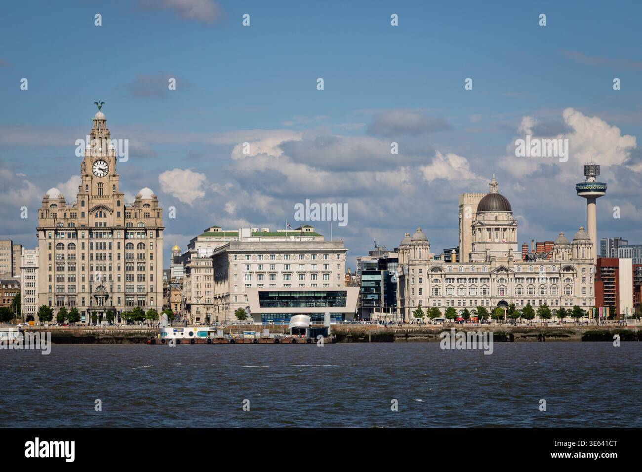 Realizzato durante un workshop "Light&Land" a Liverpool nel giugno 2022 con Charlie Waite e Astrid McGechan. Il workshop era apparentemente "architettura", ma Foto Stock