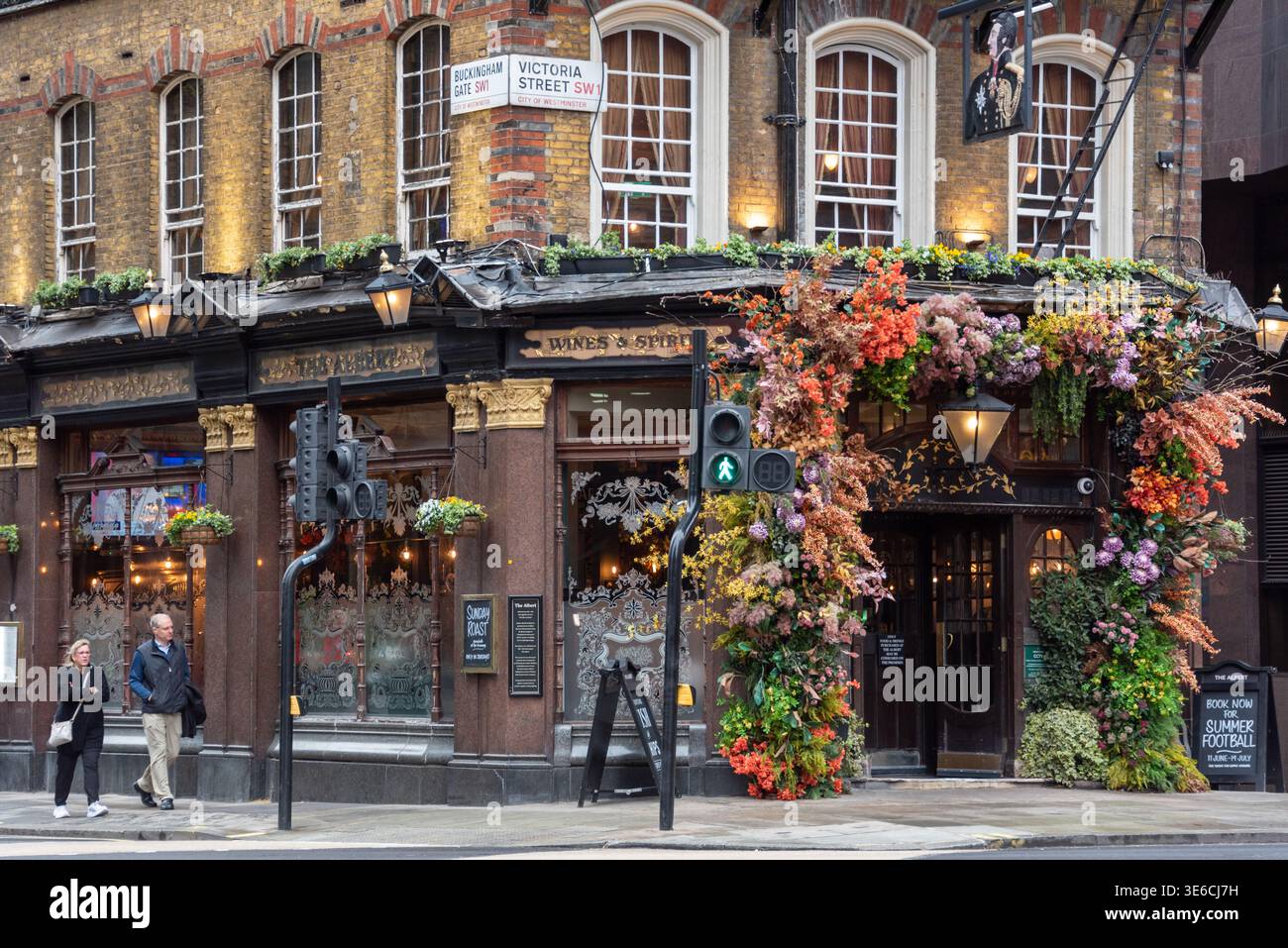 L'Albert Pub in Victoria Street, Londra Foto Stock