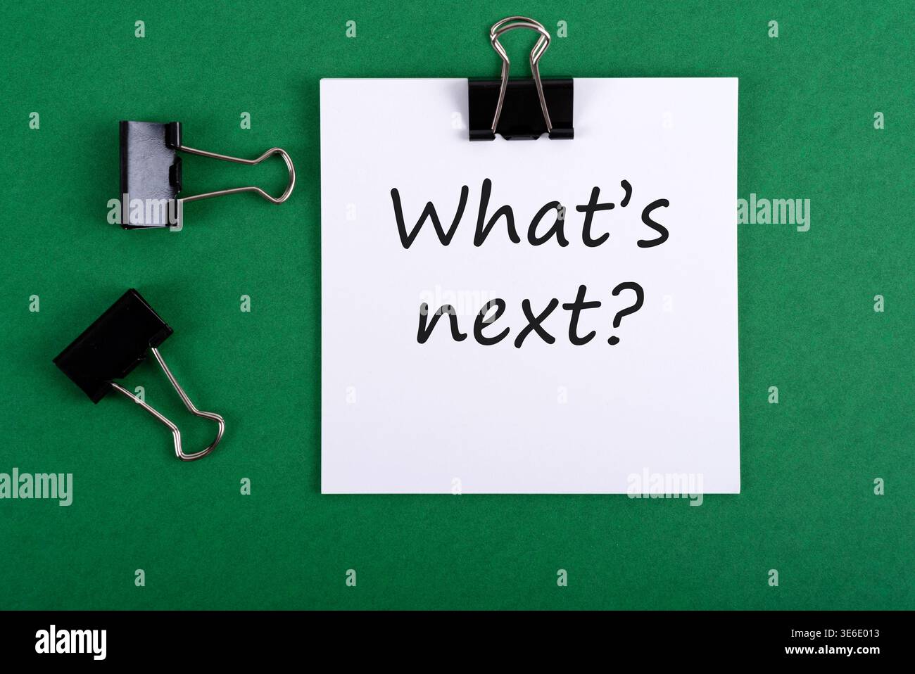 Blocco note con testo cosa c'è di nuovo? concetto di business Foto Stock