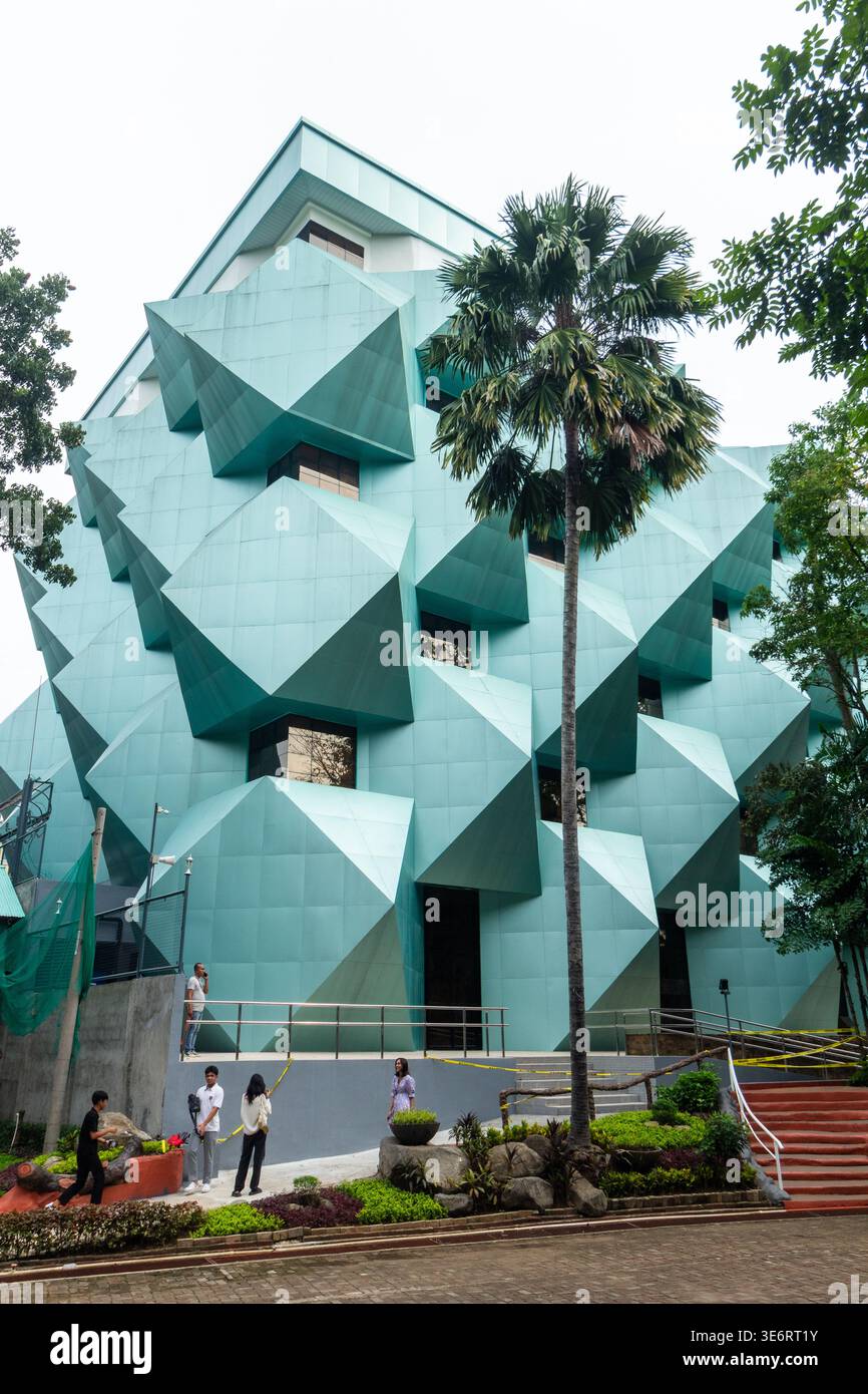 Architettura del Museo Nazionale delle Filippine Davao ispirata al frutto duriano con un design esterno simile a una spina Foto Stock