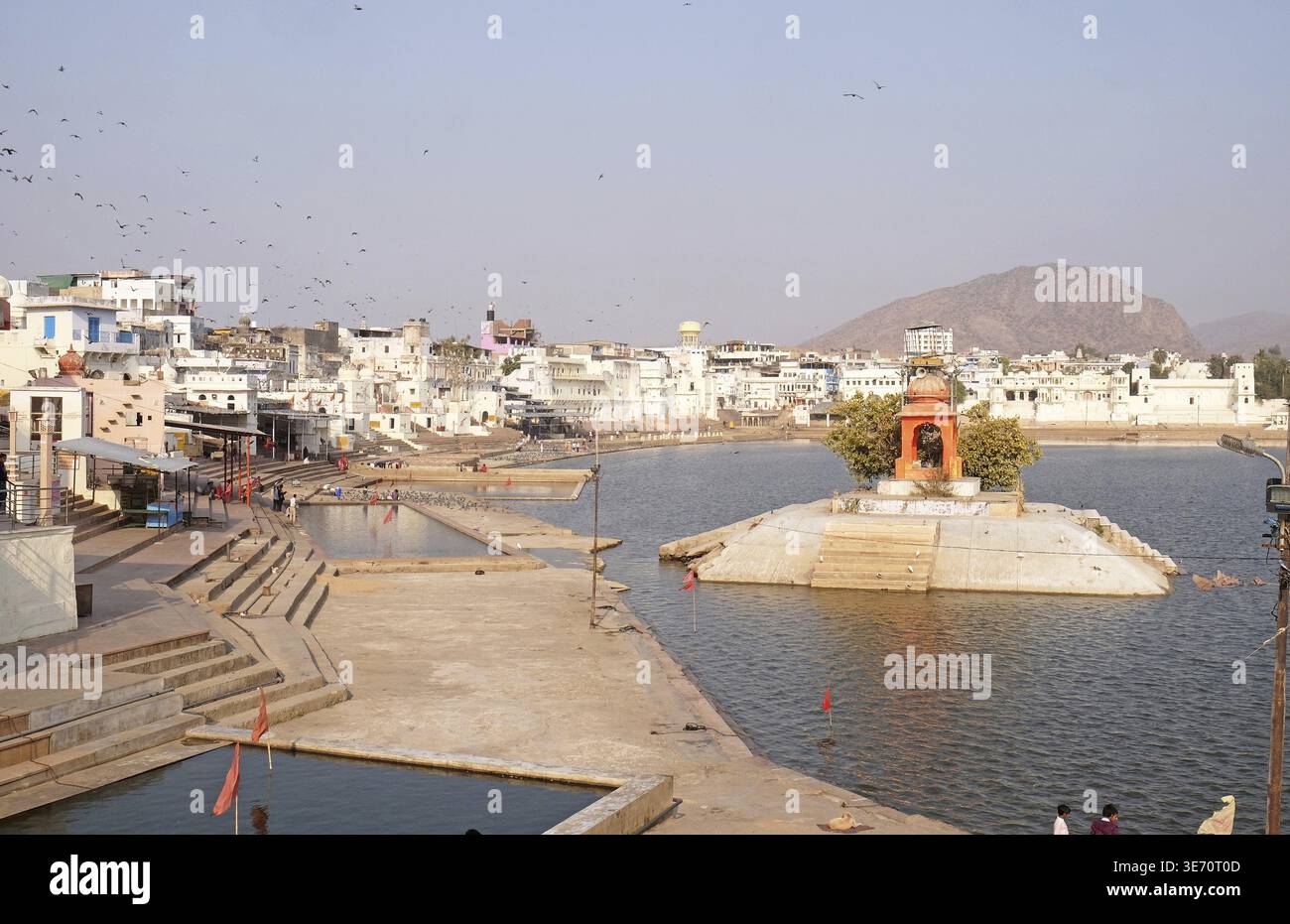 Pushkar-SEE oder Pushkar Sarovar a Pushkar, Rajasthan, Indien, heilige Hindu-Stadt Foto Stock