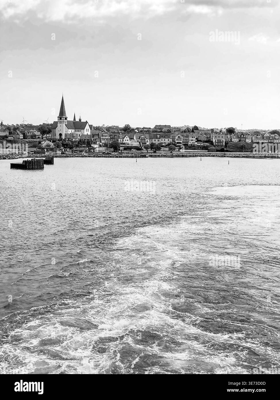 Vista di Ronne dal traghetto, Ronne, porto, nave, città, Bornholm, regione capitale, regione Hovedstaden, città, costa, Danimarca, Scandinavia Foto Stock