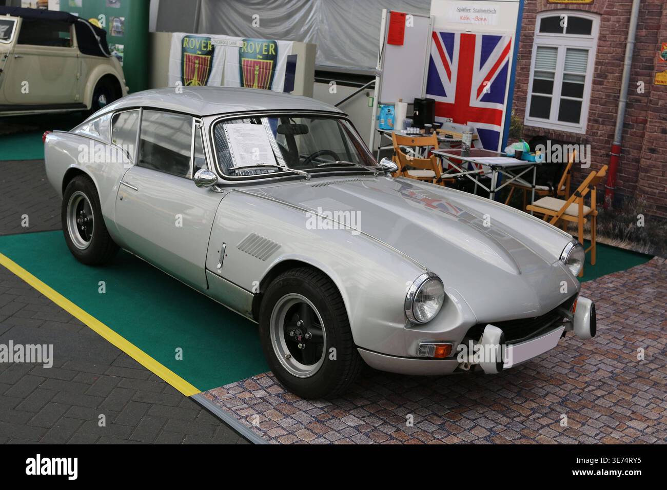 Triumph GT6 MK2 Baujahr 1969, Sonderschau British Lane Clubs mit Schwerpunkt englische Automobile in der Galerie, 1. Classici retrò Essen 08. - 12.04.2026. Messe Essen, retro Messen, Oldtimer / klassische Autos / Autoausstellung, Oldtimermesse, Essen D. *** Triumph GT6 MK2 costruito nel 1969, mostra speciale British Lane Clubs con focus sulle automobili inglesi in galleria, 1 retro Classics Essen 08 12 04 2026 Messe Essen, fiere retrò, fiera auto classiche, esposizione auto classiche, Essen D Foto Stock