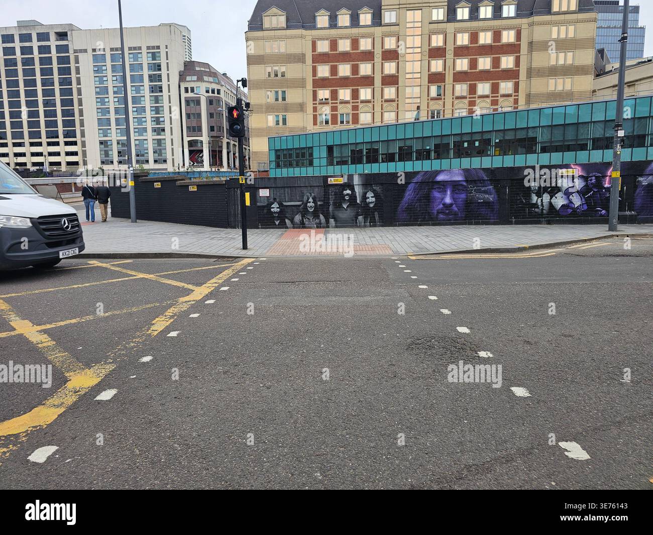 Murale Black Sabbath, Navigation Street, Birmingham - Immagine stock catturata con smartphone