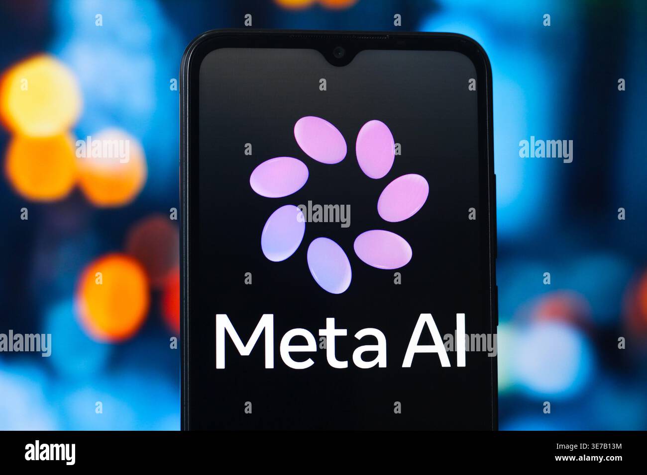In questa immagine, il nuovo logo Meta ai (Muse Spark) viene visualizzato sullo schermo di uno smartphone. Meta svela Muse Spark, la sua novità più potente Foto Stock