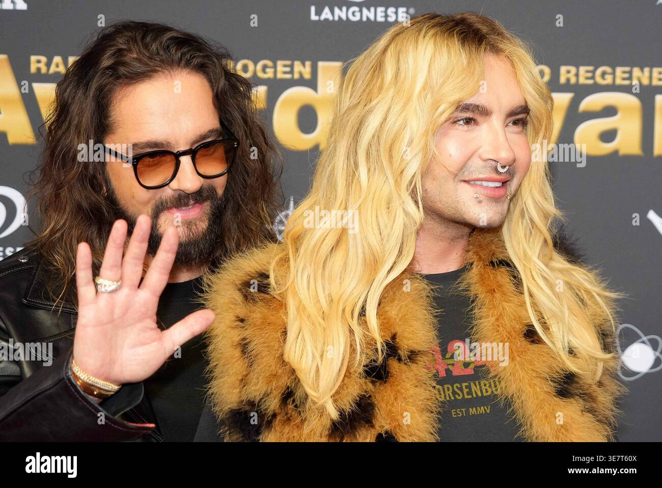 Tom Kaulitz e Bill Kaulitz durante il radio Regenbogen Award 2026 all'Europa-Park il 10 aprile 2026 a Rust, Germania radio Regenbogen Award all'Europapark di Rust, Germania *** Tom Kaulitz e Bill Kaulitz durante il radio Regenbogen Award 2026 all'Europa Park il 10 aprile 2026 a Rust, Germania radio Regenbogen Award all'Europapark di Rust, Germania Foto Stock
