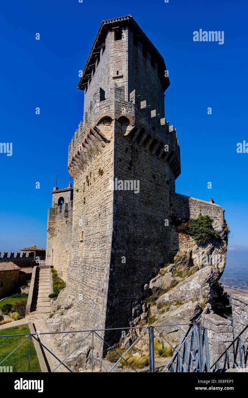 Prima Torre (Guaita o Rocca), Fortezza Guaita sul Monte Titano. Città di San Marino, San Marino. Foto Stock