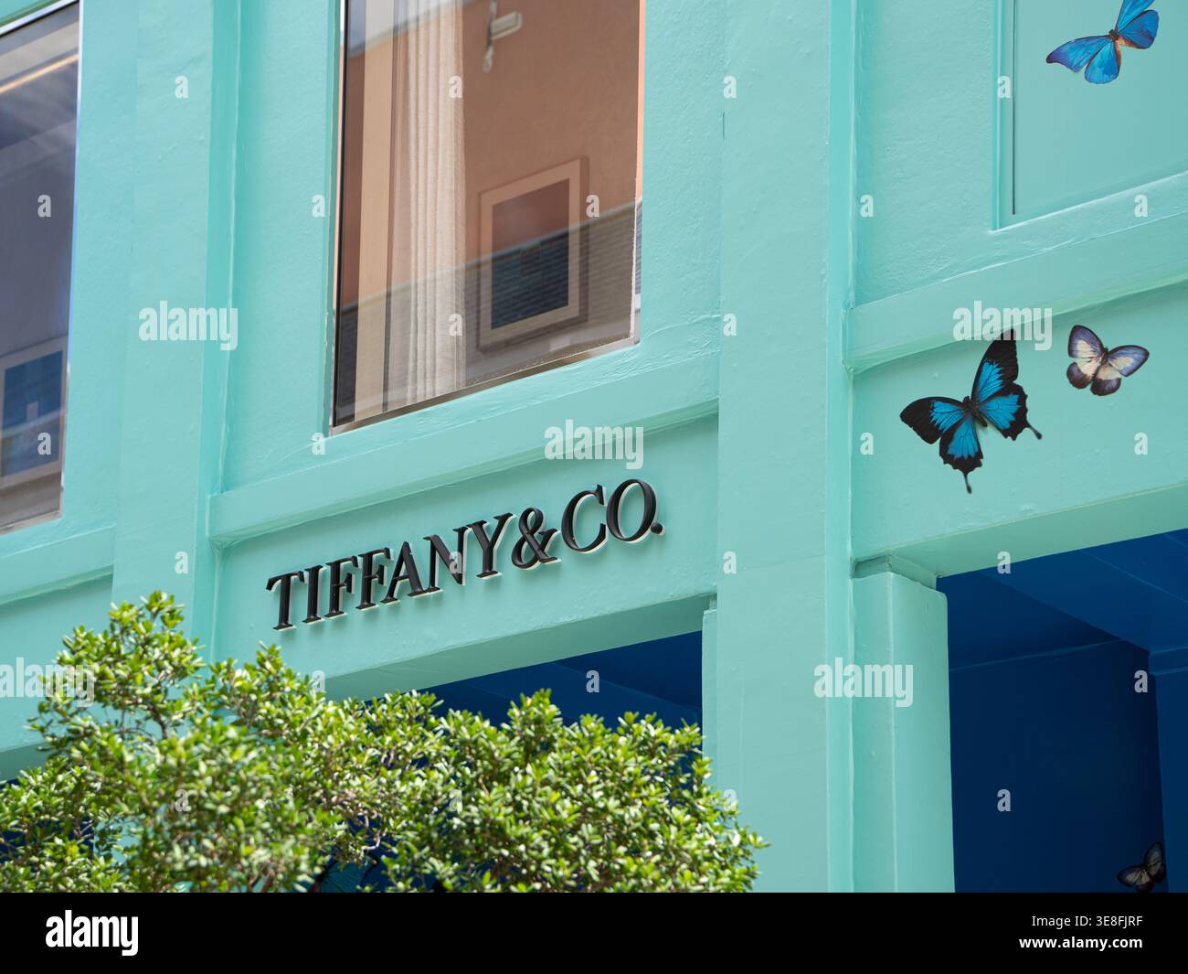Tiffany & Co Cartello con l'ingresso all'esterno del negozio nel quartiere del design di Miami Foto Stock