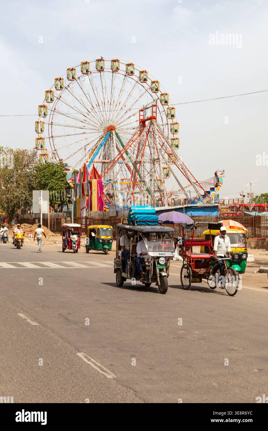 Ramlila Maidan noto anche come Red Fort Ground, Delhi, India. Questo luogo è famoso per l'annuale fiera Dussehra Mela. Foto Stock