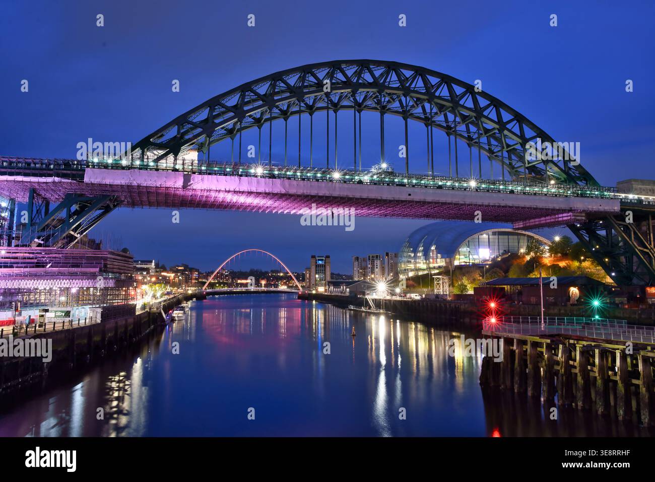 Newcastle Tyne Bridge e Millennium Bridge Foto Stock