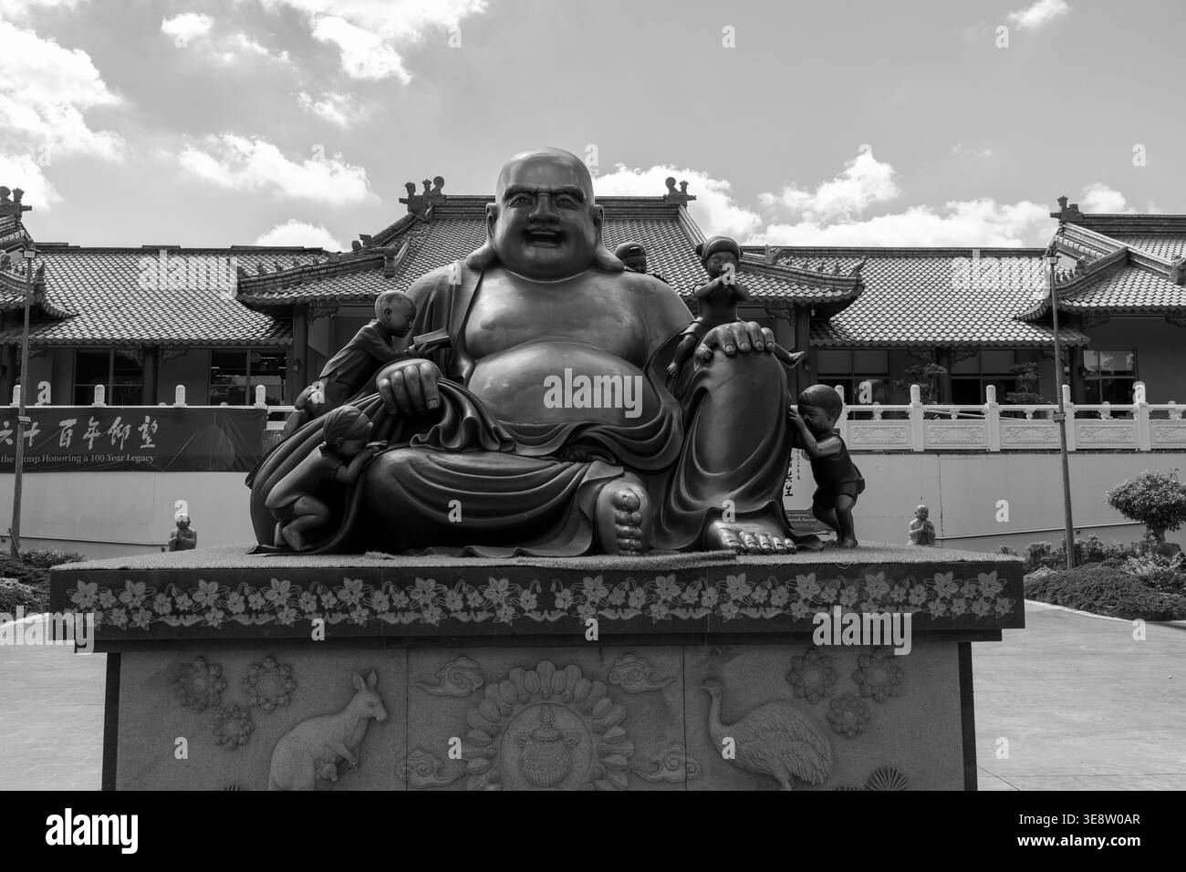 Chung Tian Temple, un tradizionale tempio buddista a Logan City, Queensland, Australia, caratterizzato da un'architettura ornata, giardini paesaggistici, e culturale Foto Stock
