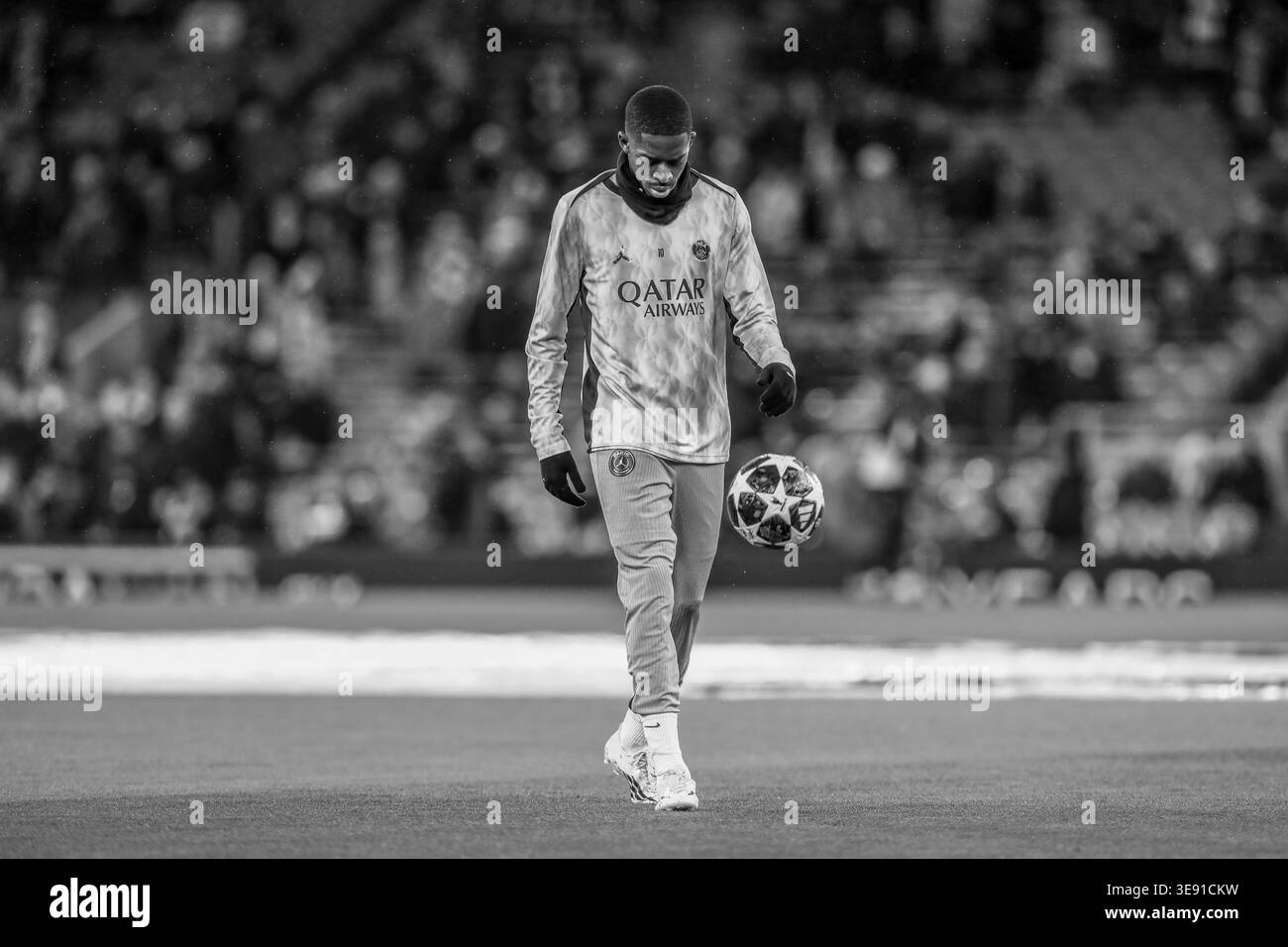 Liverpool, Merseyside, Regno Unito. 14 aprile 2026. OUSMANE DEMBELE del PSG nei quarti di finale di UEFA Champions League 2025/26 tra LIVERPOOL FC e PARIS SAINT-GERMAIN all'Anfield Stadium di Liverpool, Inghilterra. PSG ha vinto questa partita 2:0 e raggiunge la semifinale con un punteggio di 4:0 in totale. (Credit Image: © Mickael Chavet/ZUMA Press Wire) SOLO PER USO EDITORIALE! Non per USO commerciale! Foto Stock