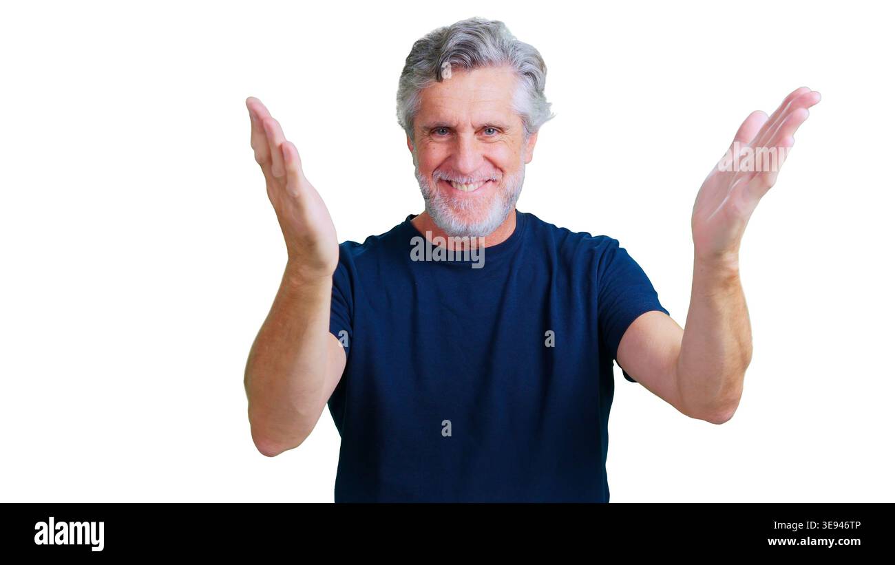 Uomo anziano sorridente e applaude con le mani in alto Foto Stock