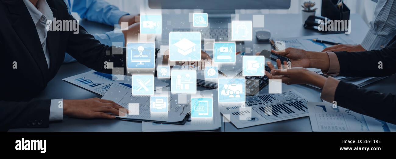 Le icone dell'istruzione online mostrano l'e-learning, i corsi di formazione online e lo studio digitale. L'istruzione online consente un accesso globale all'istruzione online, flessibile Foto Stock