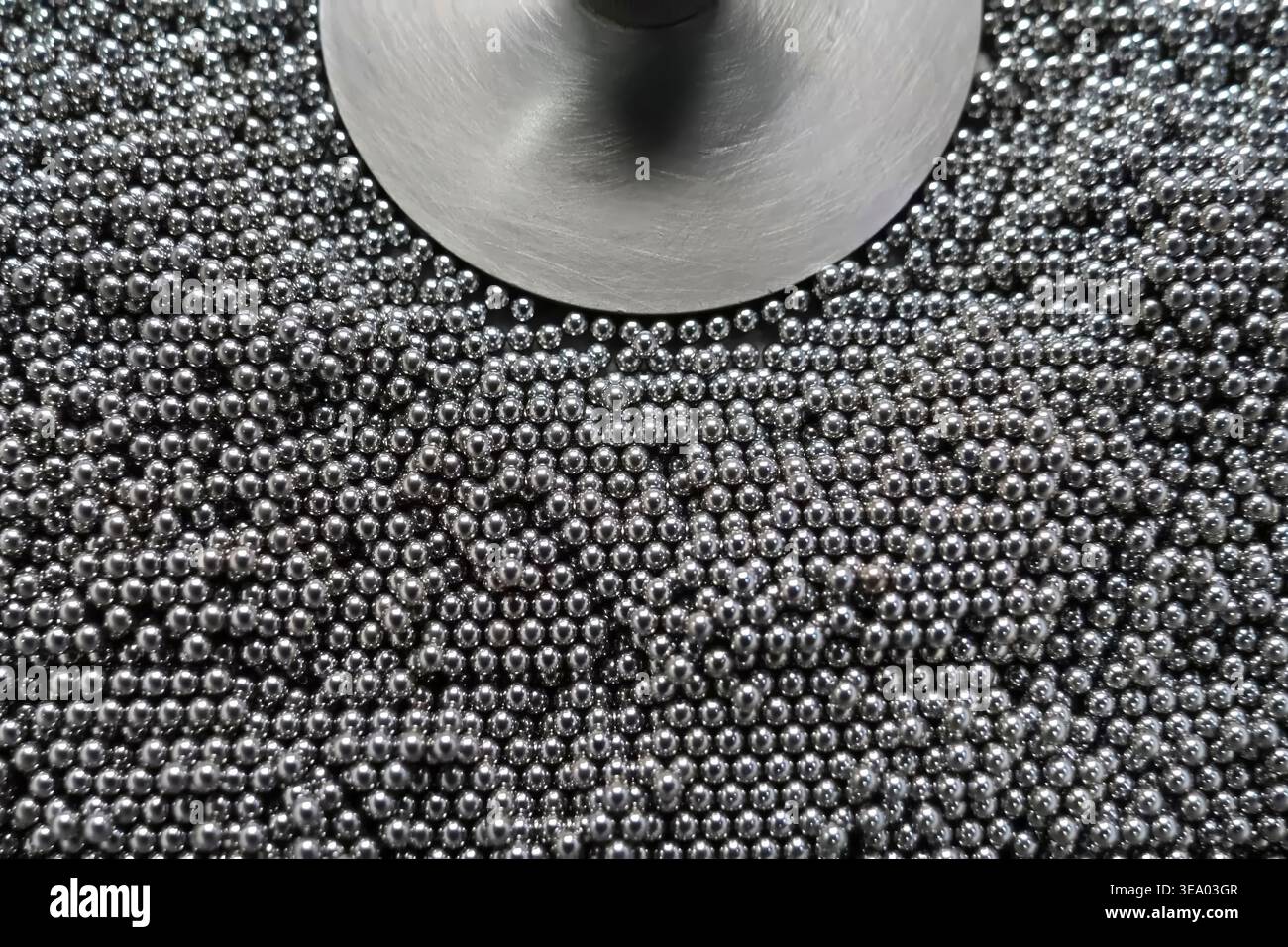 Sfere della valvola di iniezione. Stabilimento di produzione imballatore Foto Stock