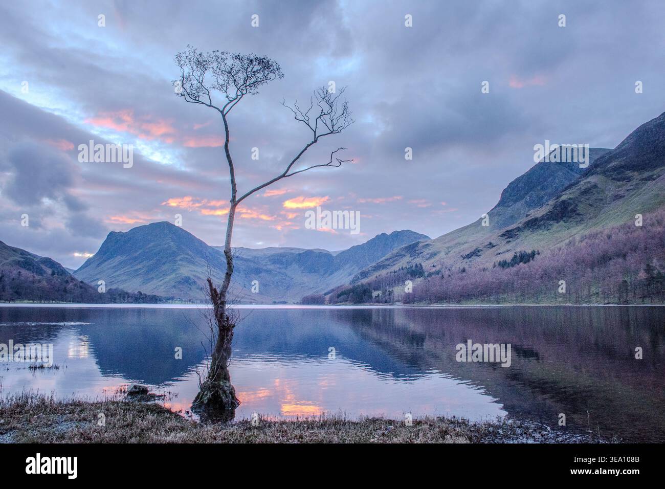 Ho viaggiato in senso orario per il distretto dei laghi in Cumbria, nel nord-ovest dell'Inghilterra, e ho scattato foto dei paesaggi più importanti lungo il tragitto. Foto Stock