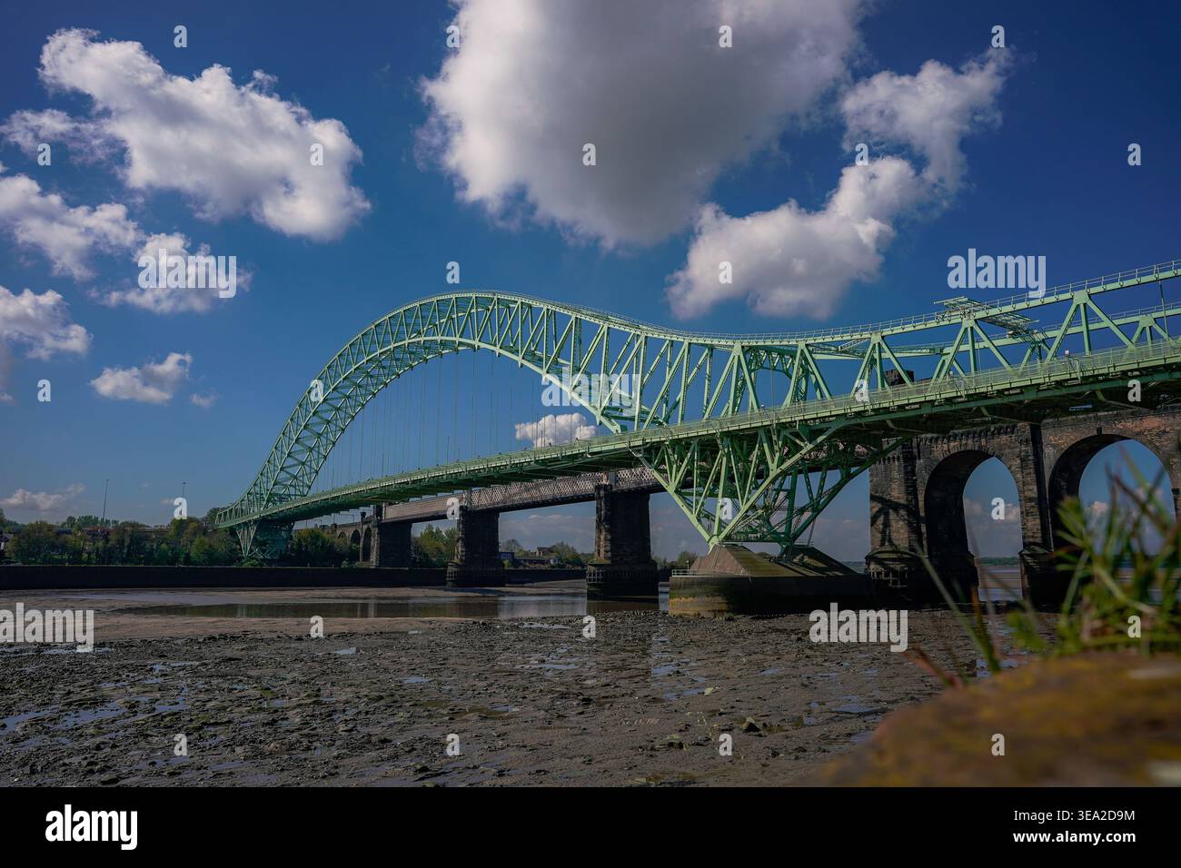 Ponte del Giubileo d'Argento, Widnes, lunedì 20 aprile 2026. Foto di James Giblin (foto di Alamy Stock) Foto Stock