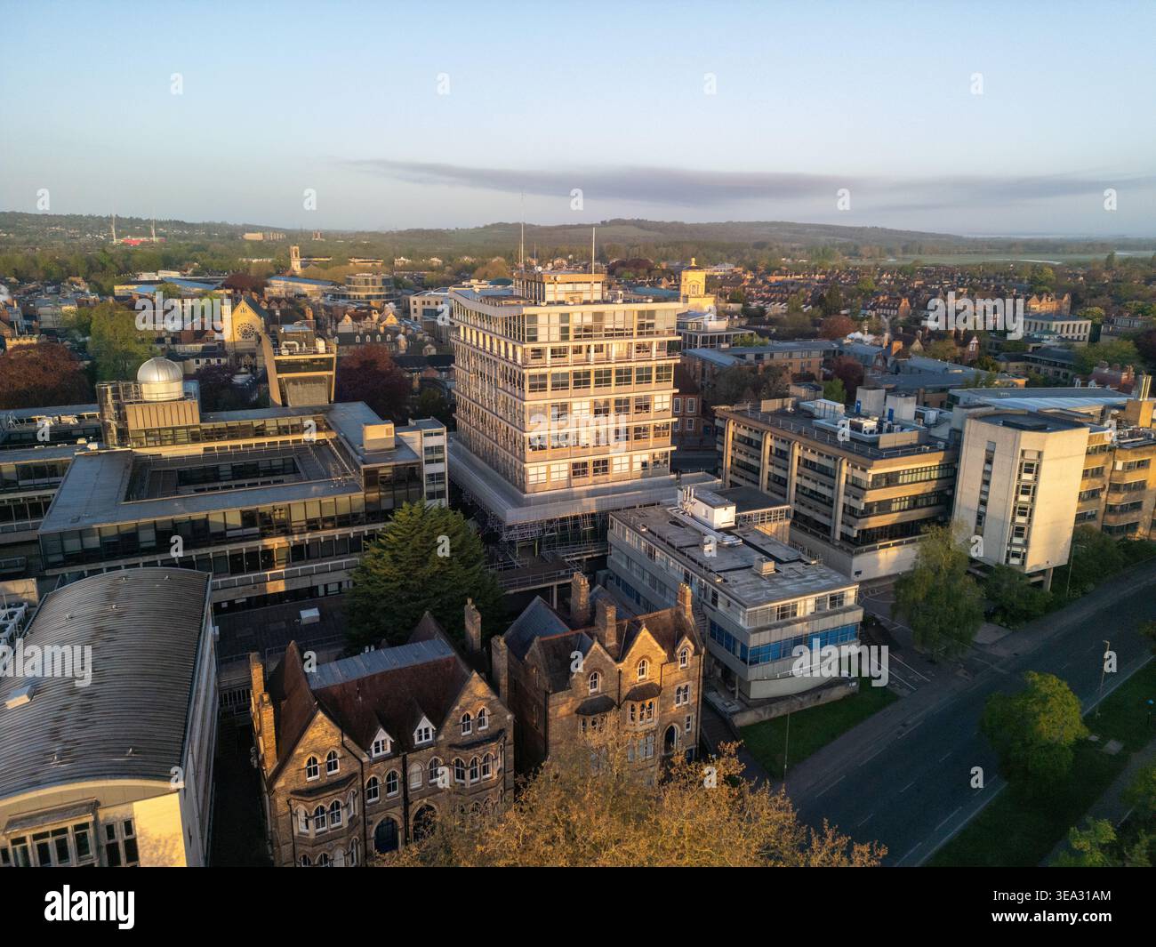 Vista aerea dei dipartimenti scientifici dell'Università di Oxford, tra cui Engineering Science, Materials e Clarendon Laboratory, Oxford Foto Stock